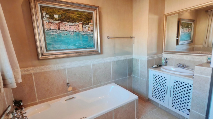 3 Bedroom Property for Sale in Heather Park Western Cape